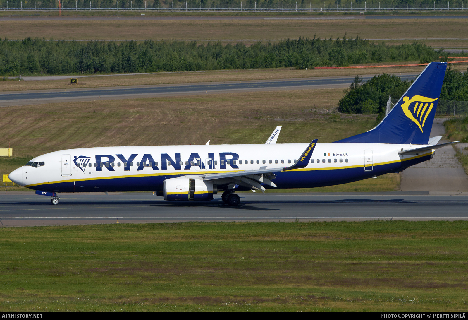 Aircraft Photo of EI-EKK | Boeing 737-8AS | Ryanair | AirHistory.net #823022