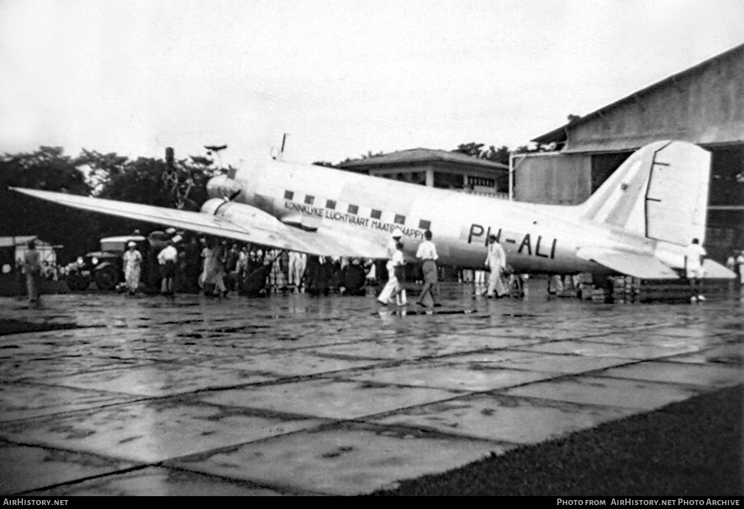 Aircraft Photo of PH-ALI | Douglas DC-3-194 | KLM - Koninklijke Luchtvaart Maatschappij | AirHistory.net #823053