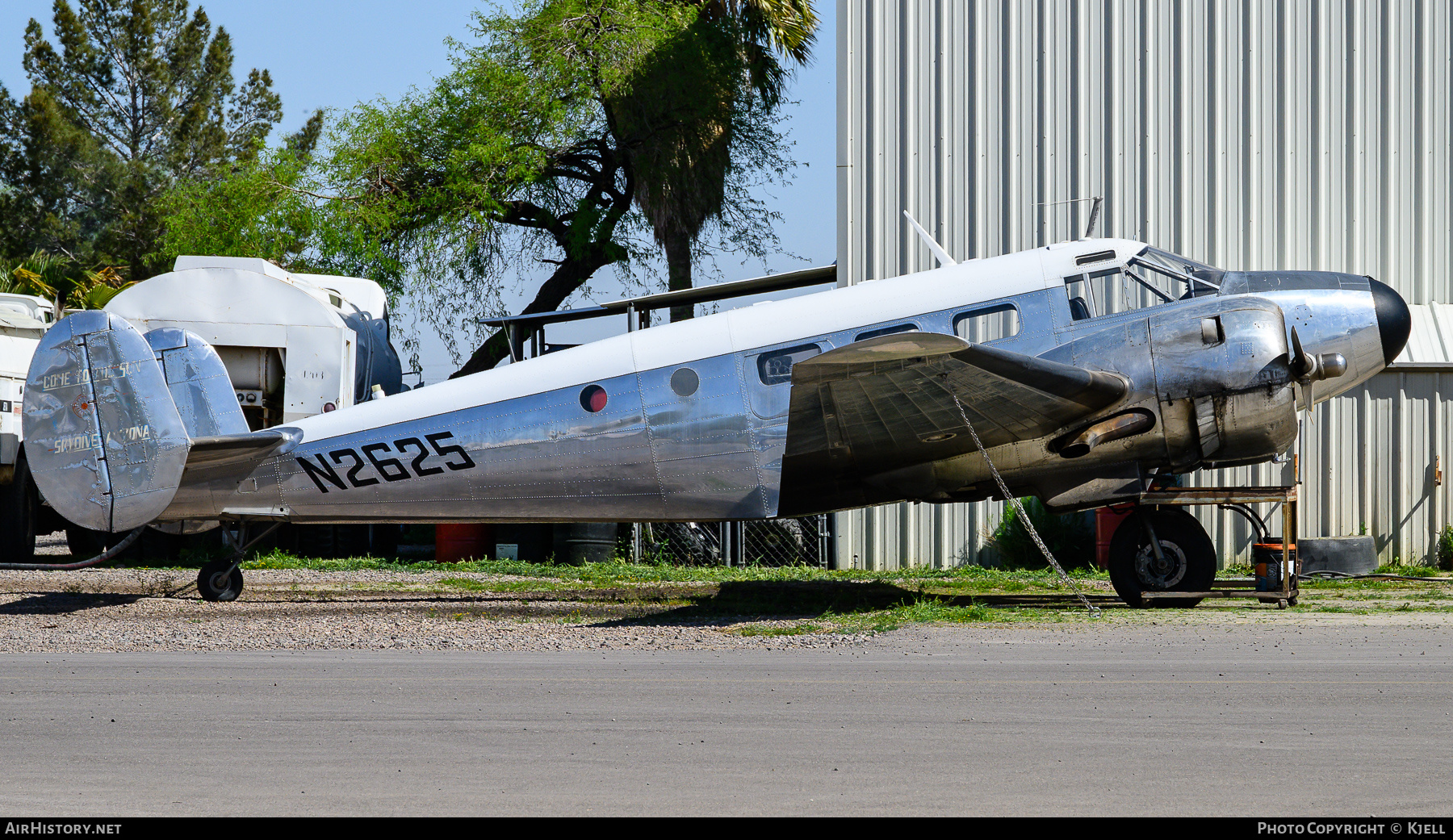 Aircraft Photo of N2625 | Beech C-45H Expeditor | Skydive Arizona | AirHistory.net #823068