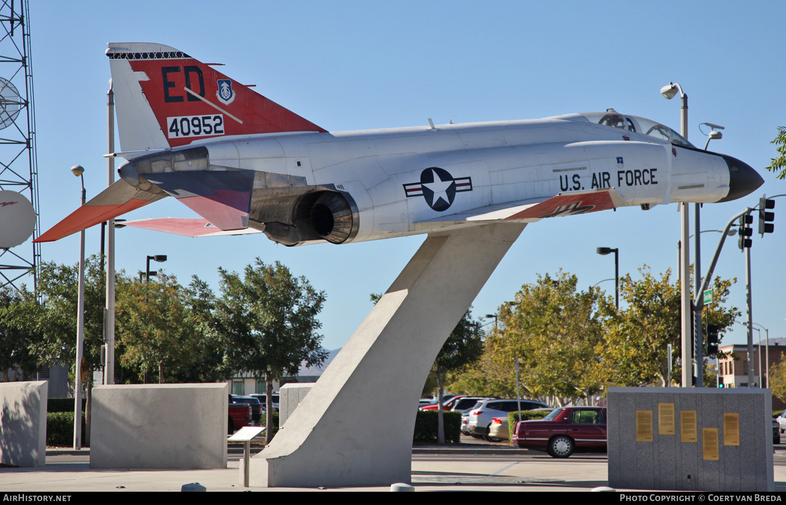 Aircraft Photo of 64-0952 / 40952 | McDonnell Douglas F-4D Phantom II | USA - Air Force | AirHistory.net #823075
