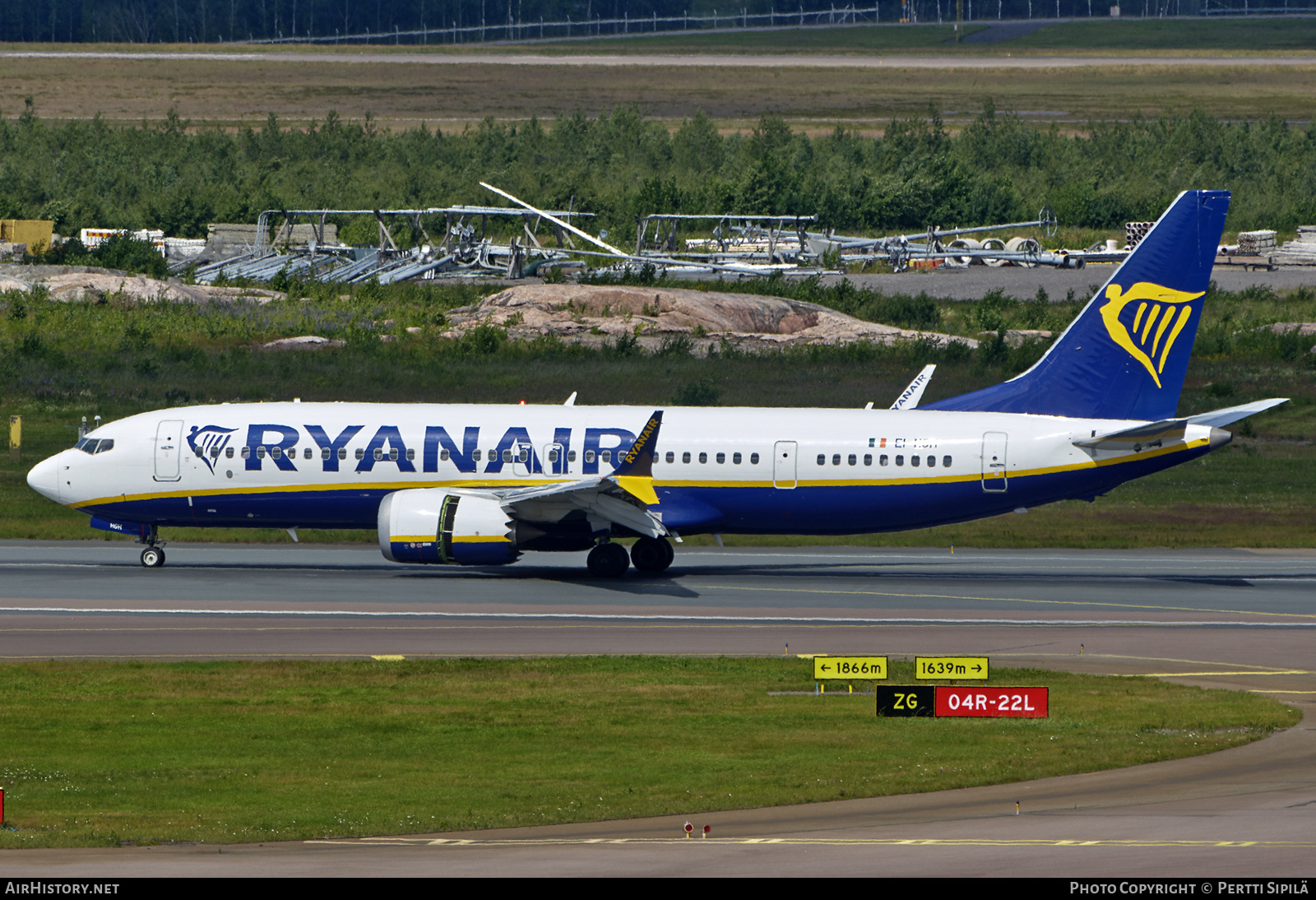 Aircraft Photo of EI-HGH | Boeing 737-8200 Max 200 | Ryanair | AirHistory.net #823095