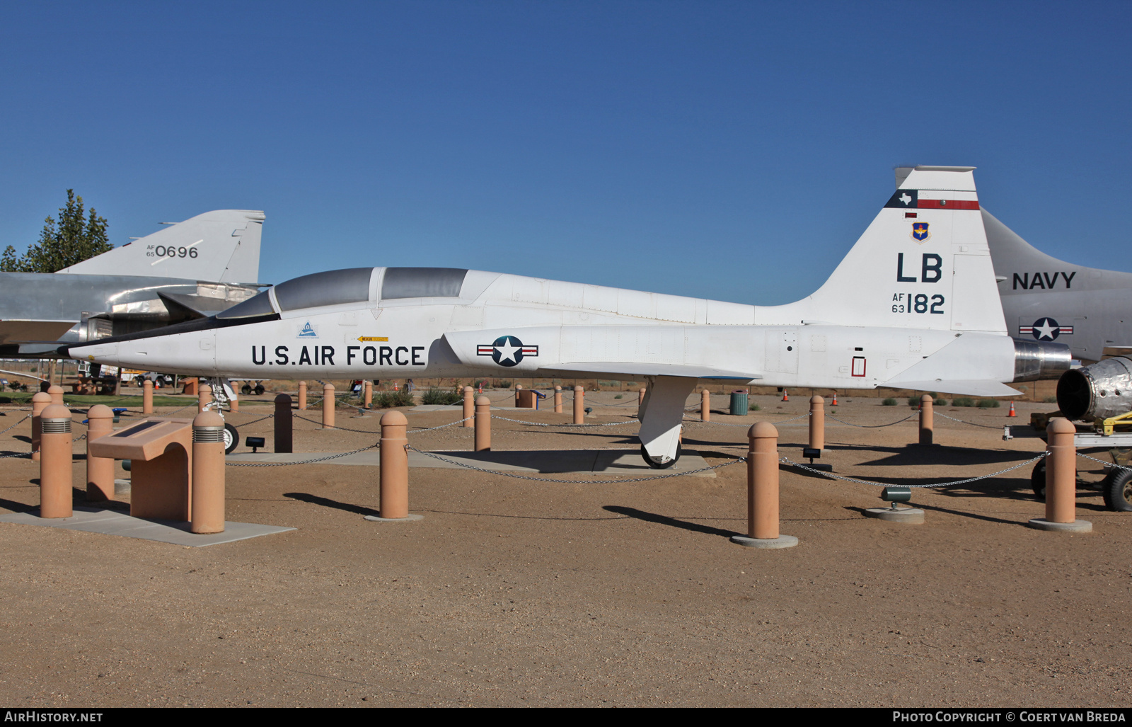 Aircraft Photo of 63-8182 / AF63182 | Northrop T-38A Talon | USA - Air Force | AirHistory.net #823097