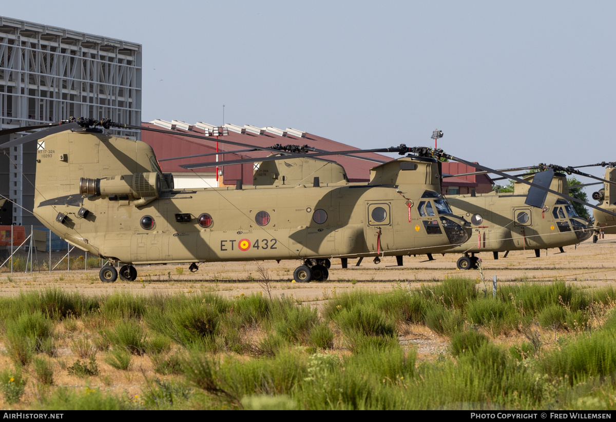 Aircraft Photo of HT.17-32A / 10293 | Boeing CH-47F Chinook (414) | Spain - Army | AirHistory.net #823122