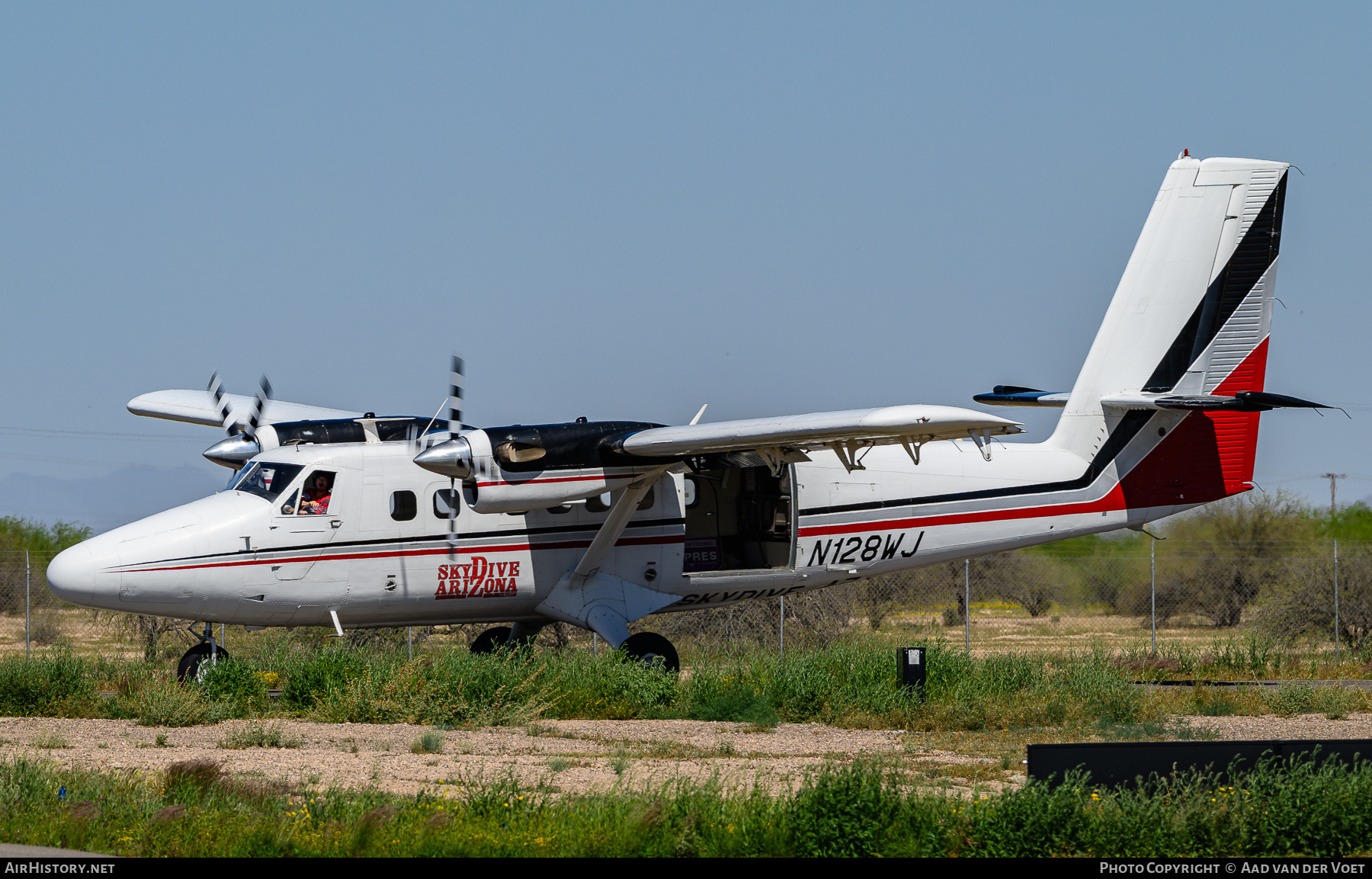 Aircraft Photo of N128WJ | De Havilland Canada DHC-6-200 Twin Otter | Skydive Arizona | AirHistory.net #823138