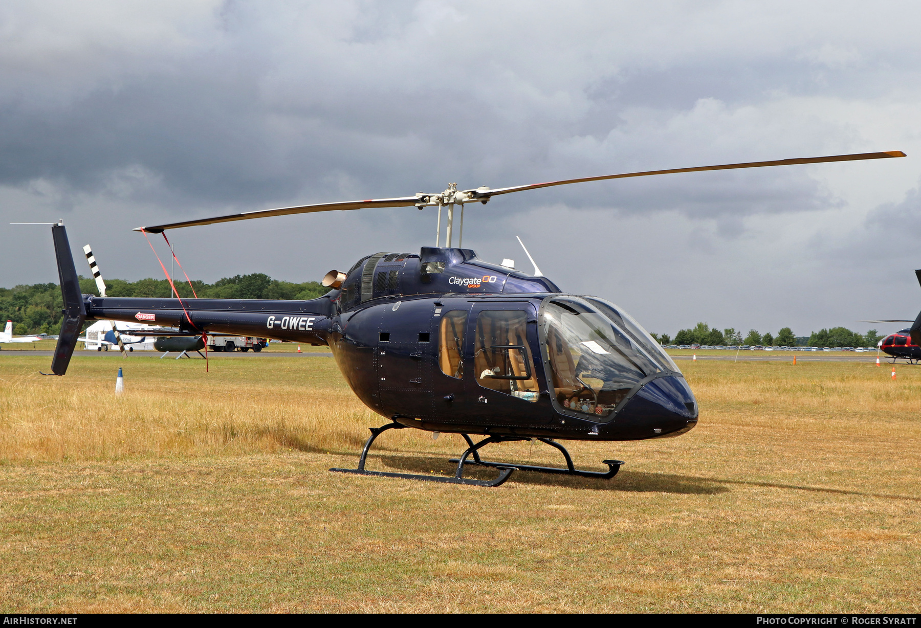 Aircraft Photo of G-OWEE | Bell 505 JetRanger X | Claygate Group | AirHistory.net #823194