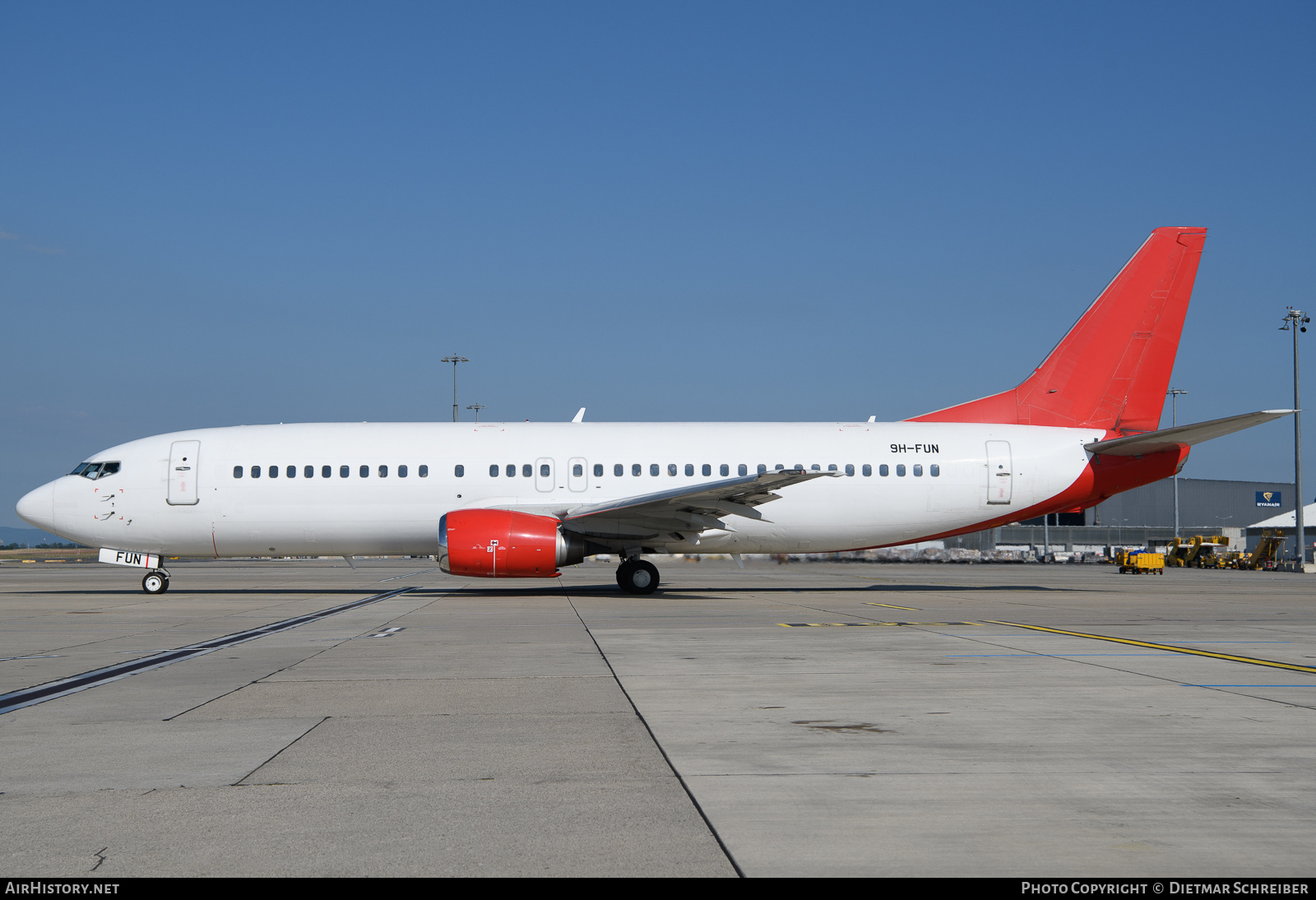 Aircraft Photo of 9H-FUN | Boeing 737-46J | AirHistory.net #823201