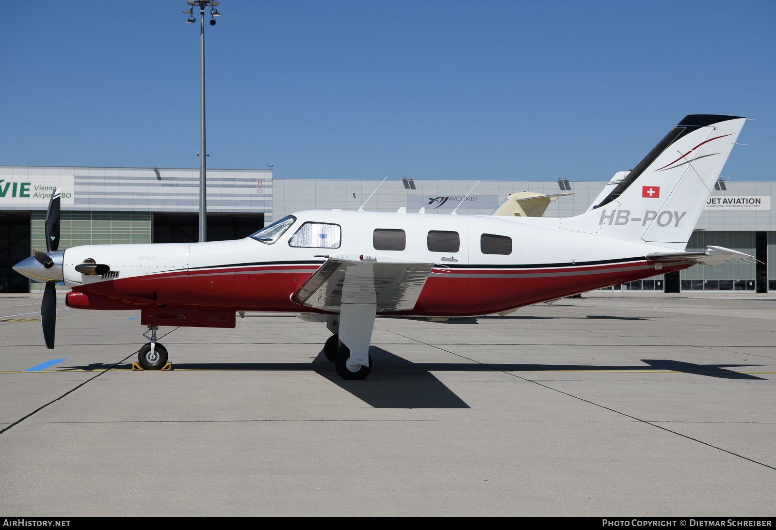 Aircraft Photo of HB-POY | Piper PA-46-350P Malibu Mirage/Jetprop DLX | AirHistory.net #823226