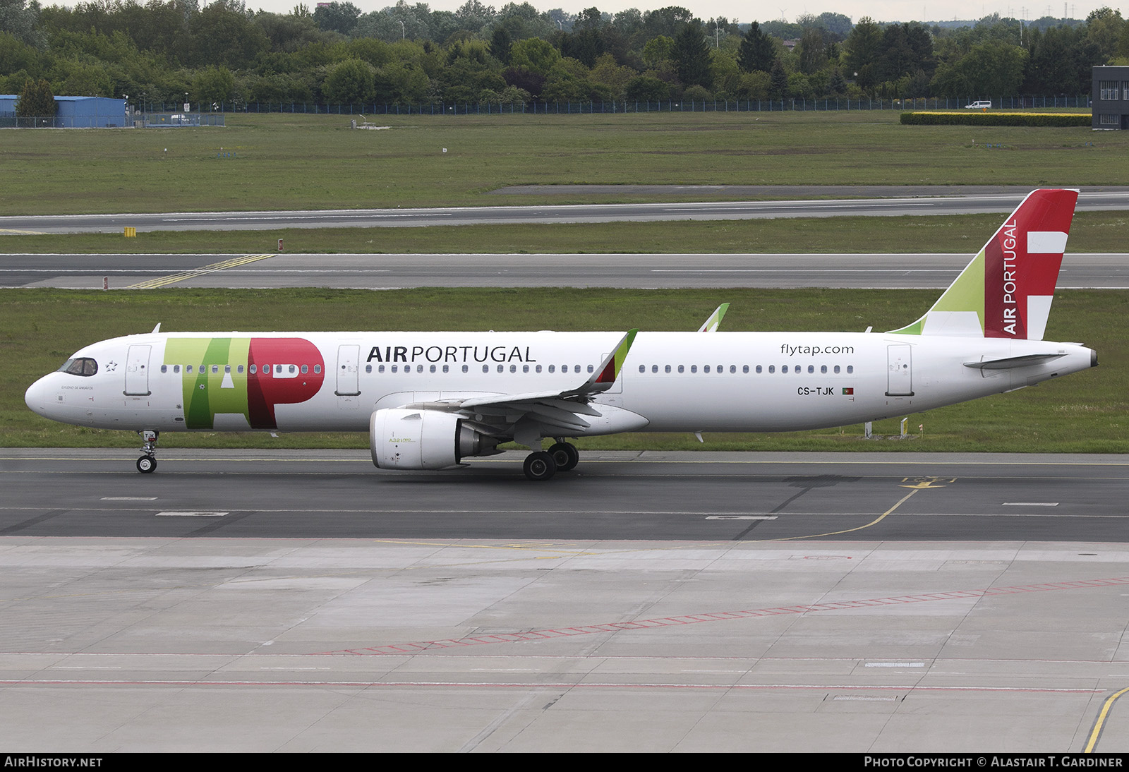 Aircraft Photo of CS-TJK | Airbus A321-251N | TAP Air Portugal | AirHistory.net #823239