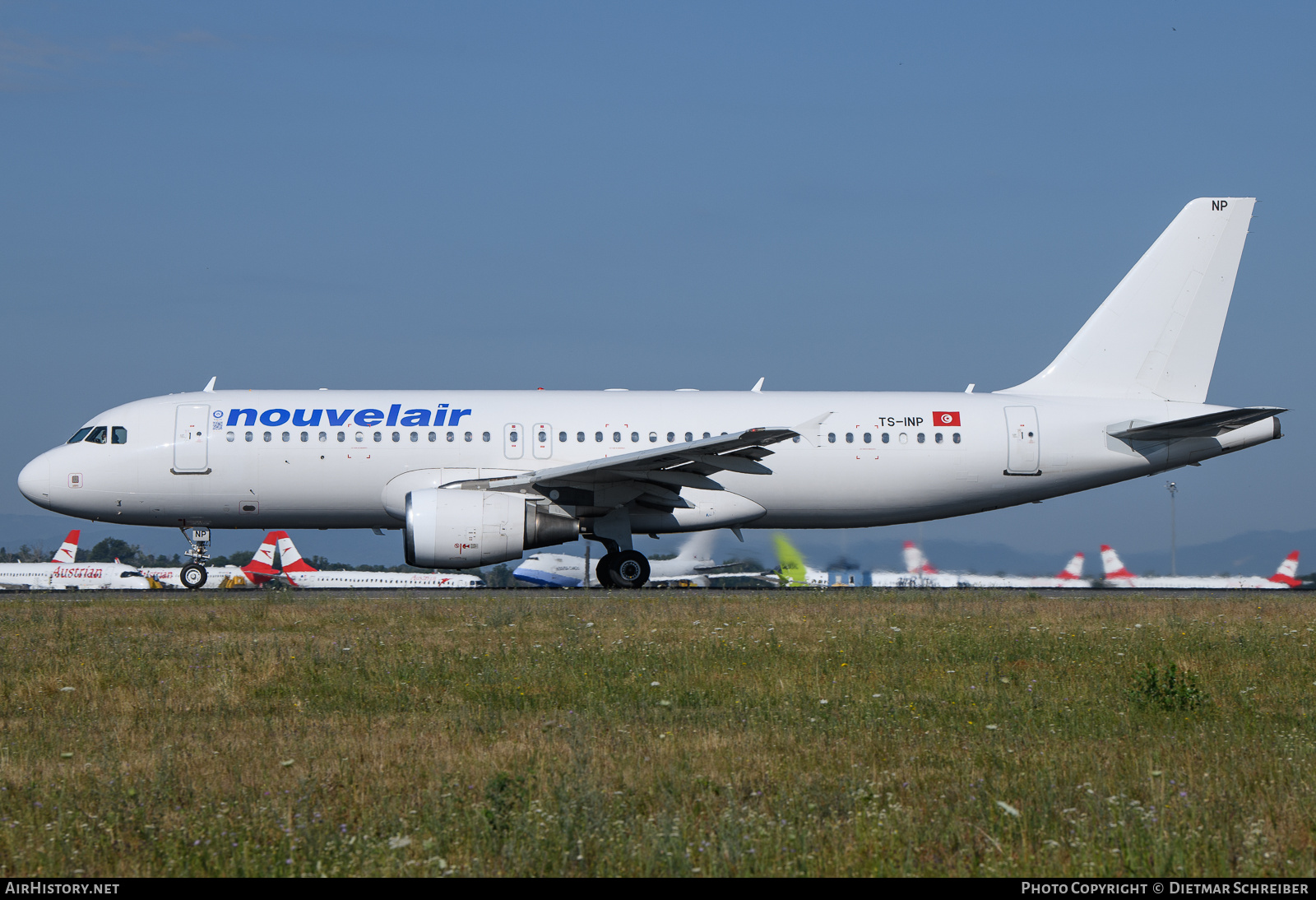 Aircraft Photo of TS-INP | Airbus A320-214 | Nouvelair Tunisie | AirHistory.net #823290