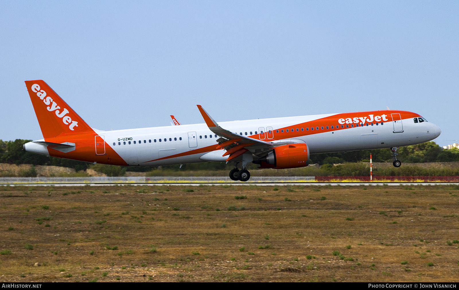 Aircraft Photo of G-UZMD | Airbus A321-251NX | EasyJet | AirHistory.net #823301