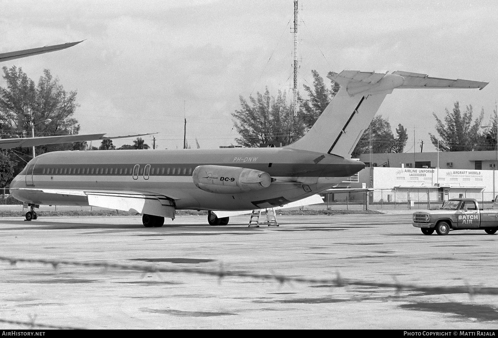 Aircraft Photo of PH-DNW | McDonnell Douglas DC-9-32 | AirHistory.net #823413