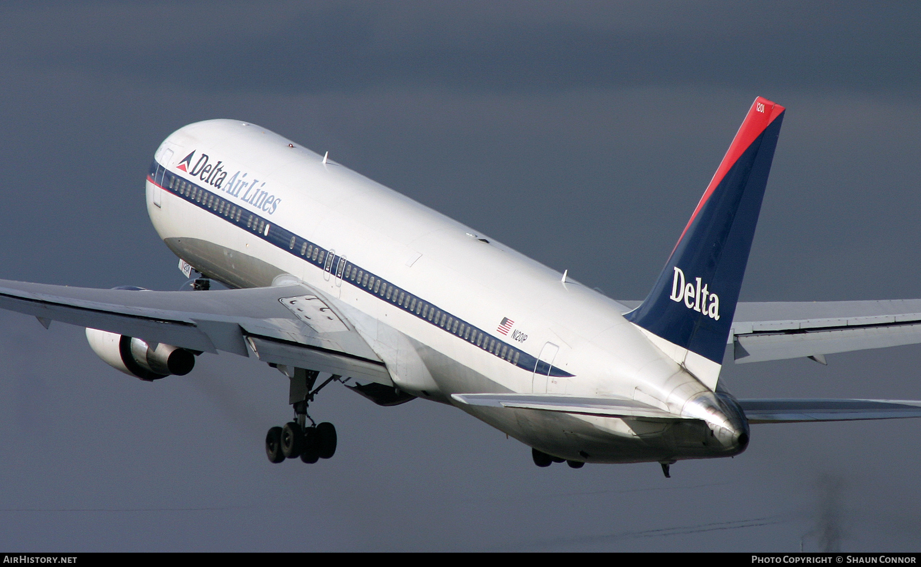 Aircraft Photo of N1201P | Boeing 767-332/ER | Delta Air Lines | AirHistory.net #823461