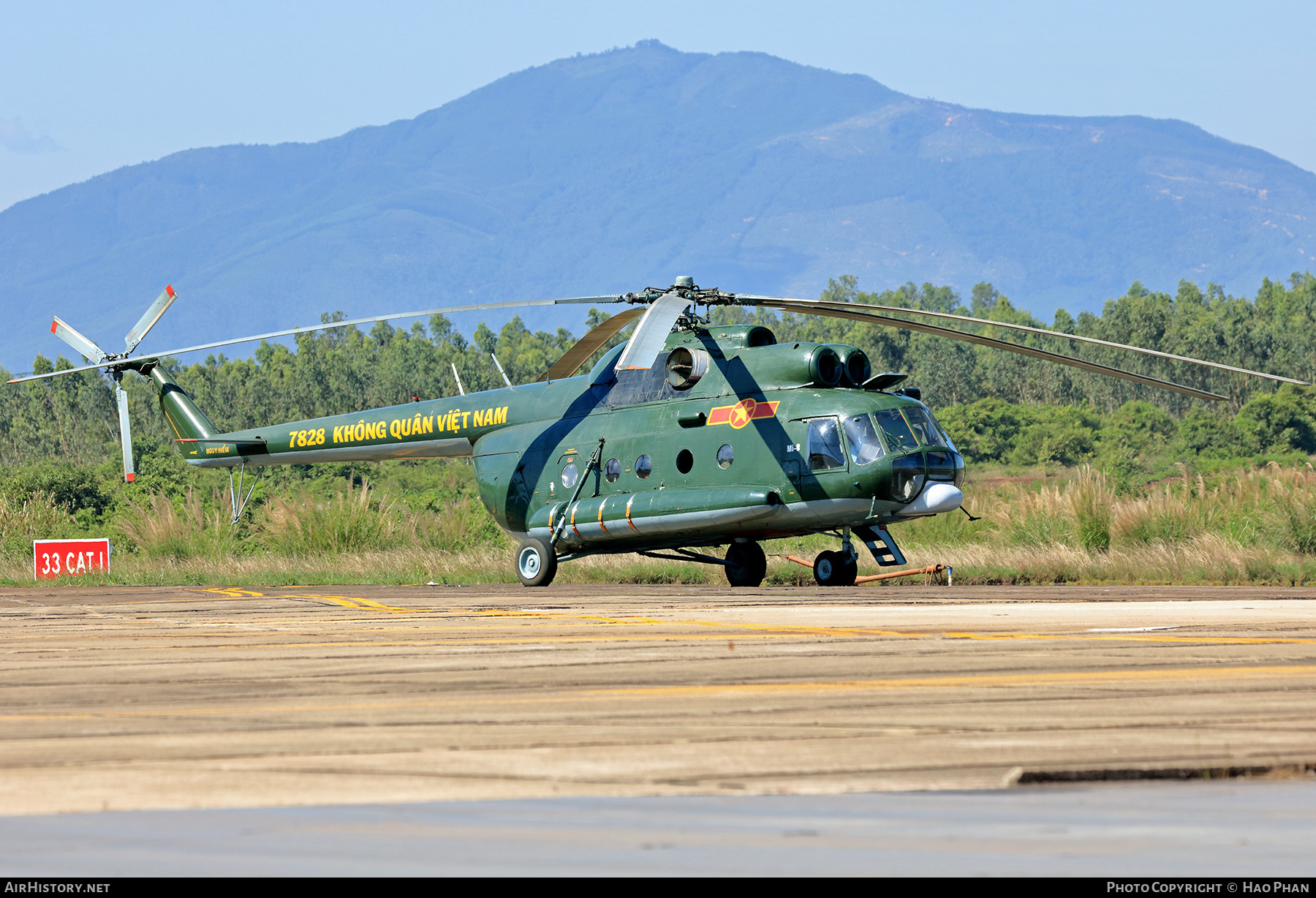 Aircraft Photo of 7828 | Mil Mi-8T | Vietnam - Air Force | AirHistory.net #823472