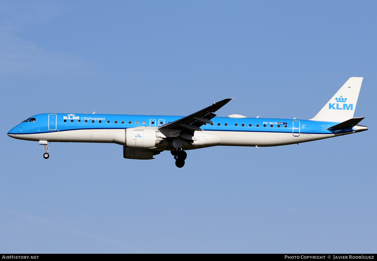 Aircraft Photo of PH-NXW | Embraer 195-E2 (ERJ-190-400) | KLM Cityhopper | AirHistory.net #823536