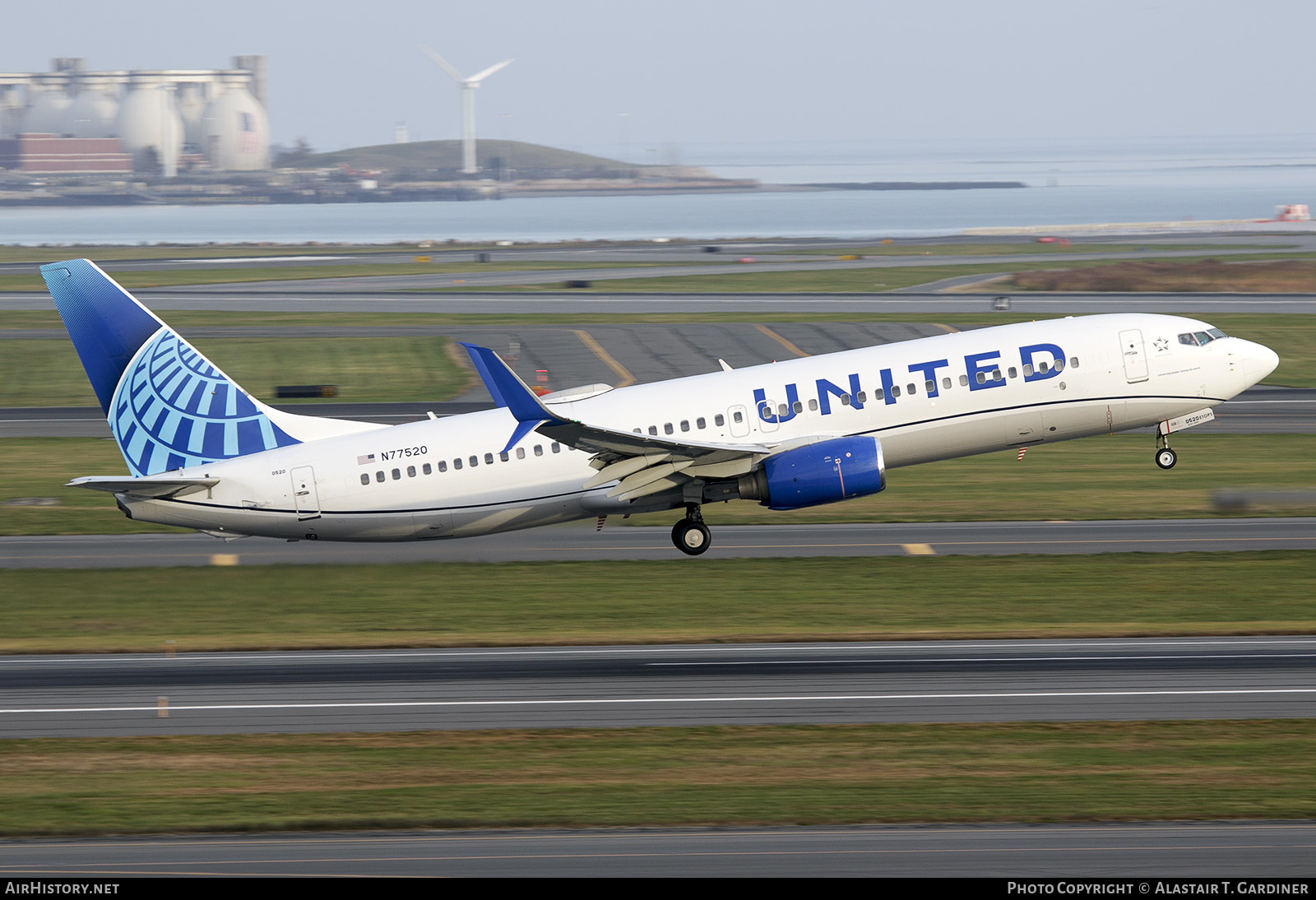 Aircraft Photo of N77520 | Boeing 737-824 | United Airlines | AirHistory.net #823603