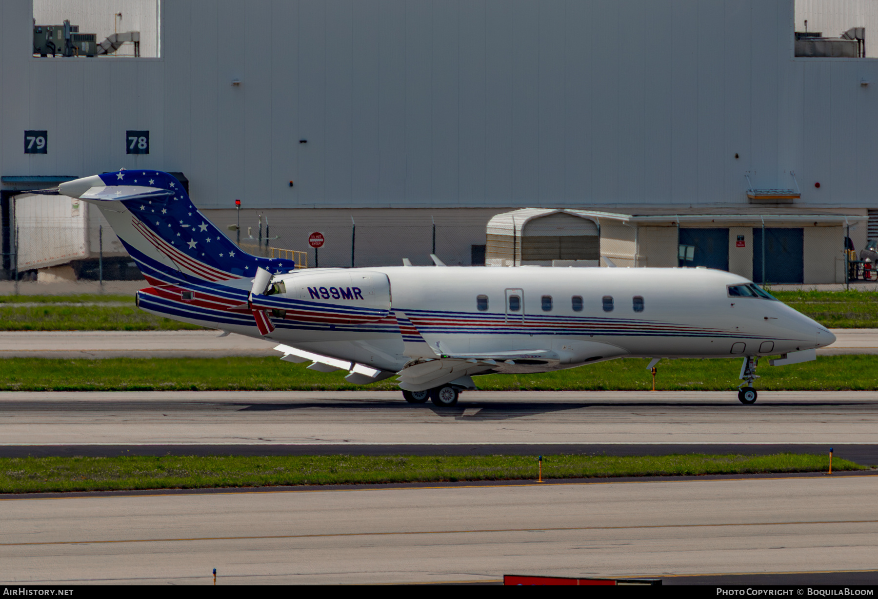 Aircraft Photo of N99MR | Bombardier Challenger 300 (BD-100-1A10) | AirHistory.net #823633