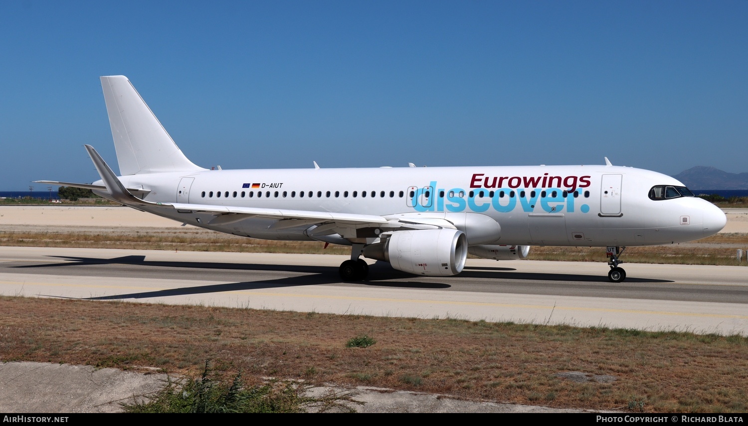 Aircraft Photo of D-AIUT | Airbus A320-214 | Eurowings Discover | AirHistory.net #823645