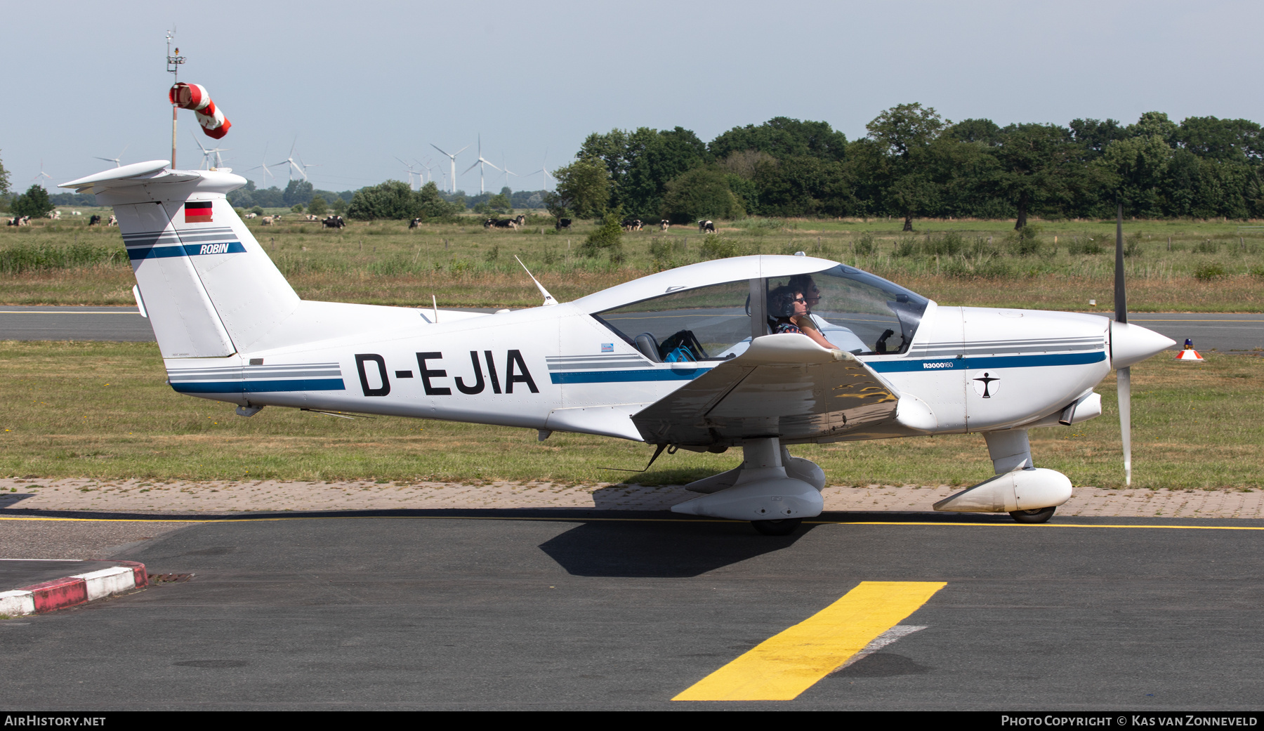 Aircraft Photo of D-EJIA | Robin R-3000-160 | AirHistory.net #823661