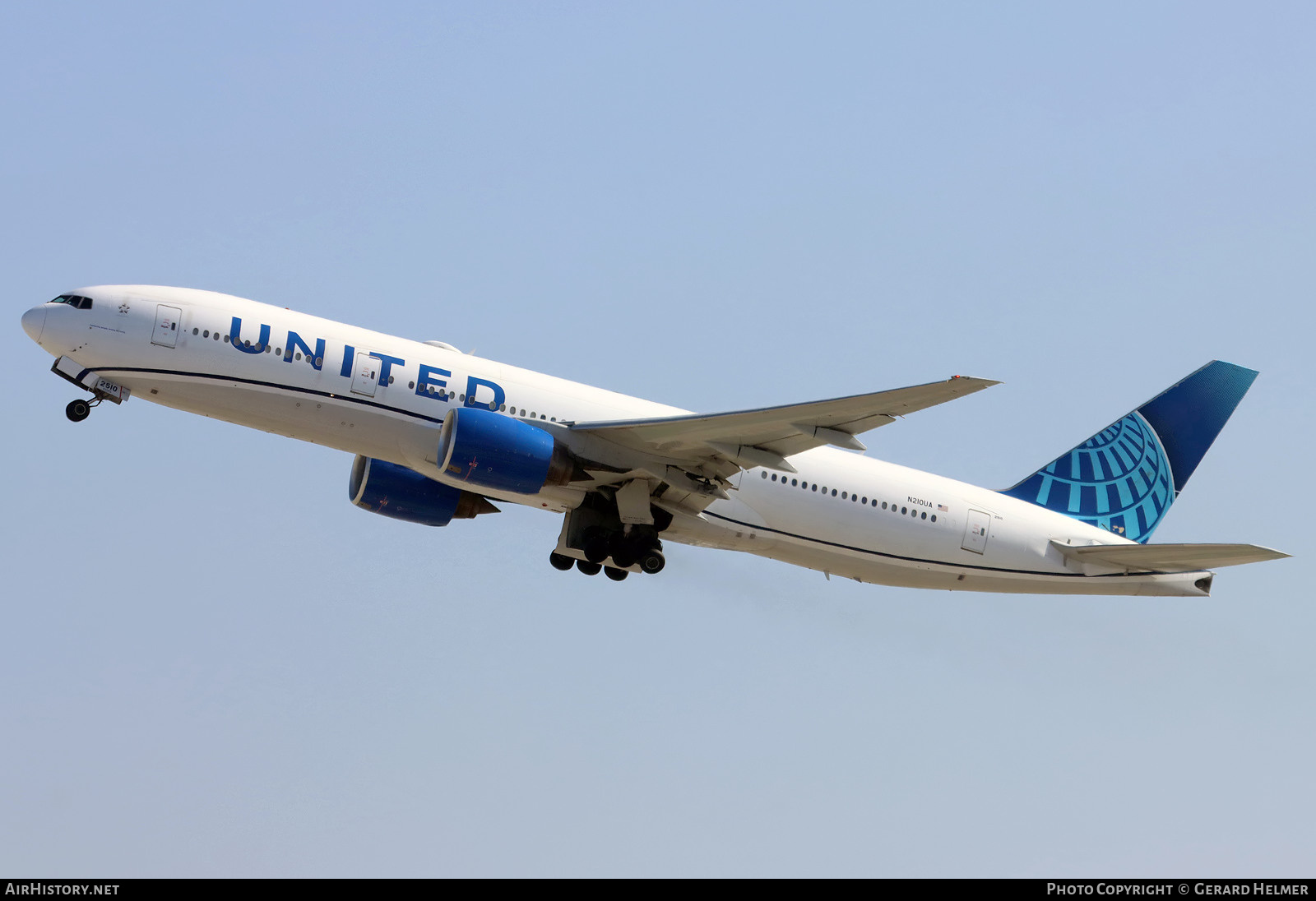 Aircraft Photo of N210UA | Boeing 777-222 | United Airlines | AirHistory.net #823749