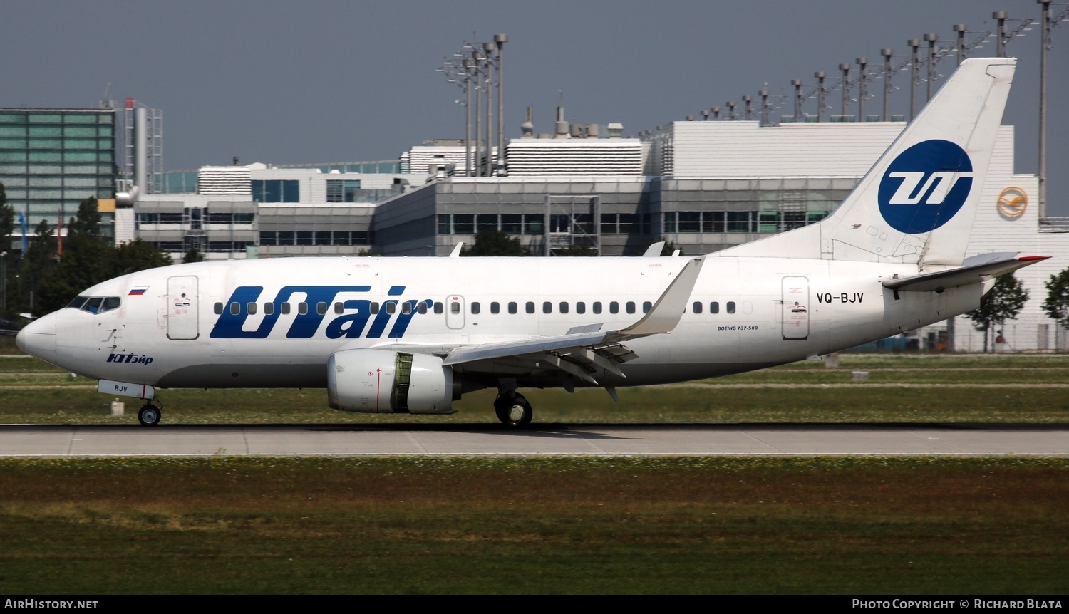 Aircraft Photo of VQ-BJV | Boeing 737-524 | UTair | AirHistory.net #823751