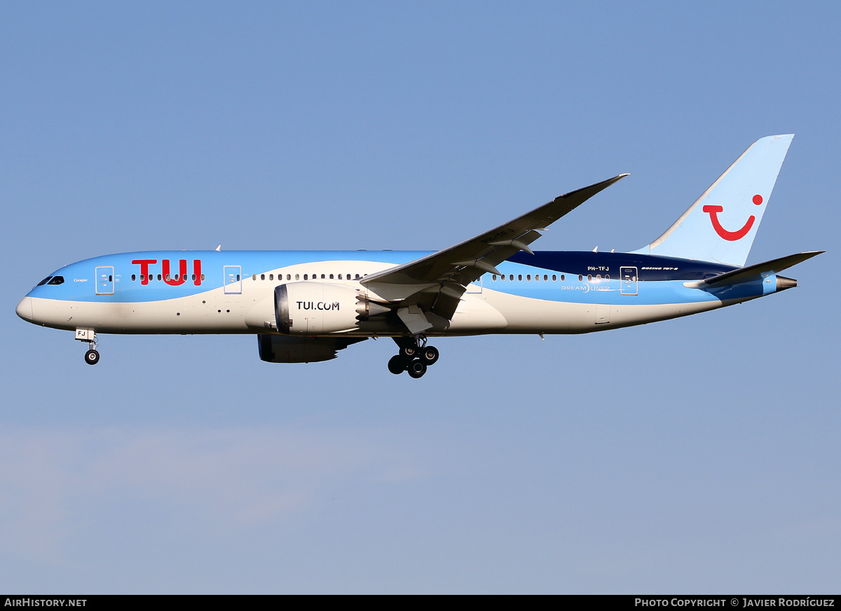 Aircraft Photo of PH-TFJ | Boeing 787-8 Dreamliner | TUI | AirHistory.net #823780