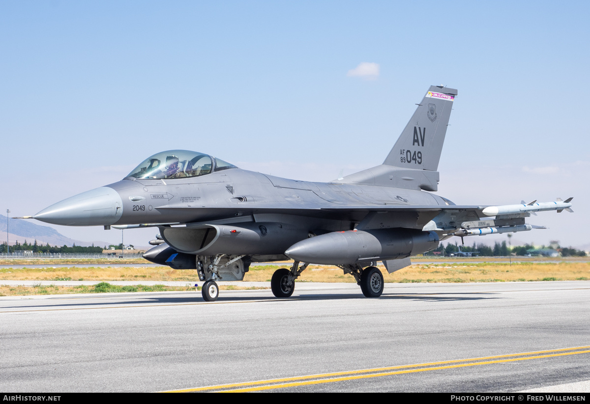 Aircraft Photo of 89-2049 / AF89-049 | General Dynamics F-16CM Fighting Falcon | USA - Air Force | AirHistory.net #823788