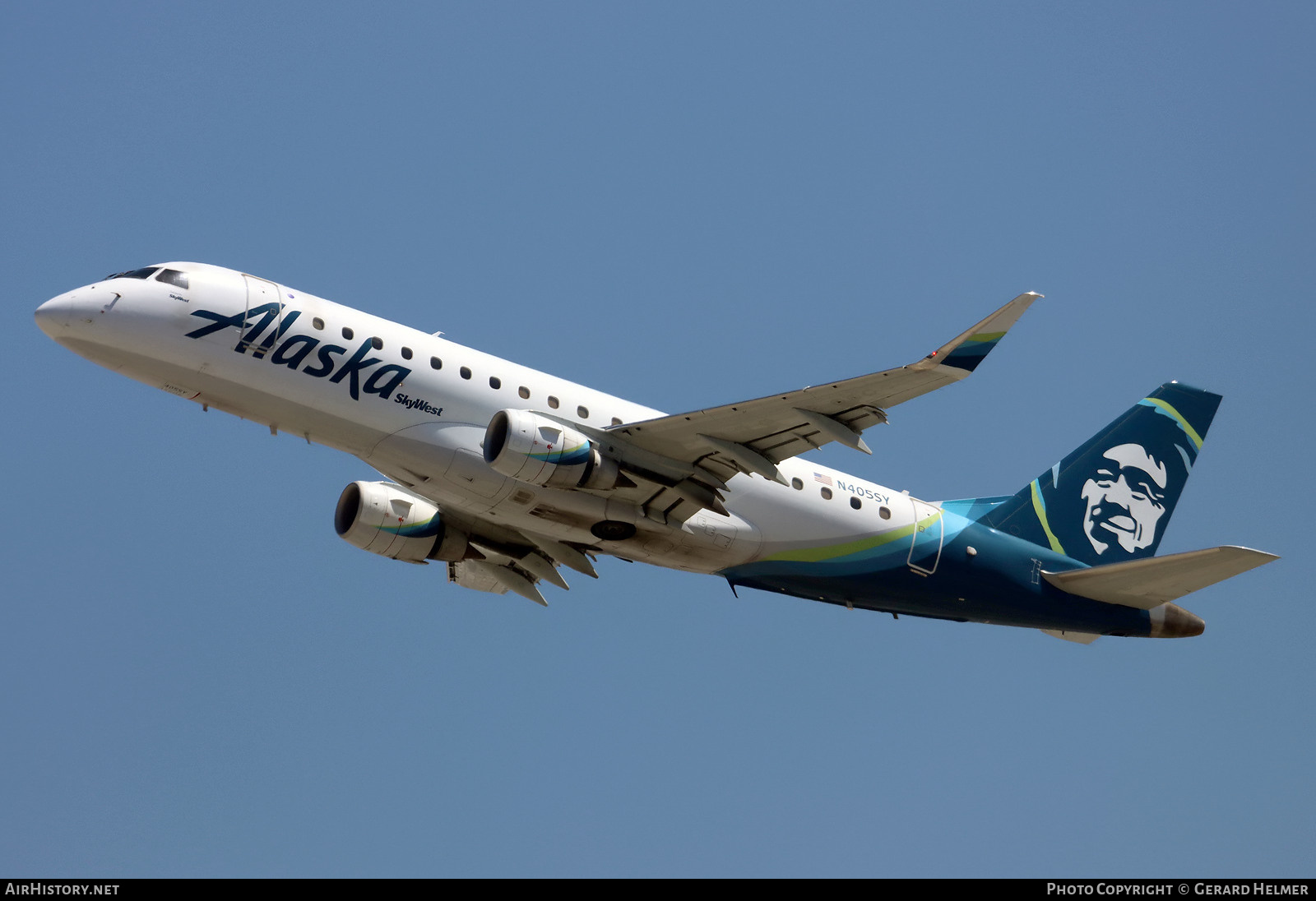 Aircraft Photo of N405SY | Embraer 175LR (ERJ-170-200LR) | Alaska Airlines | AirHistory.net #823799