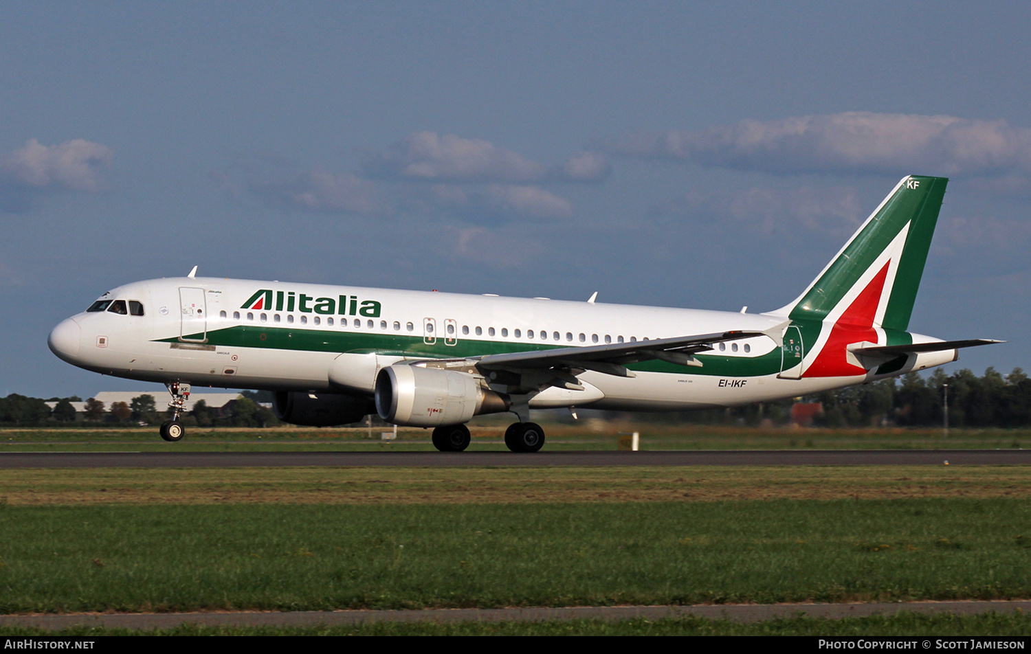 Aircraft Photo of EI-IKF | Airbus A320-214 | Alitalia | AirHistory.net #823813