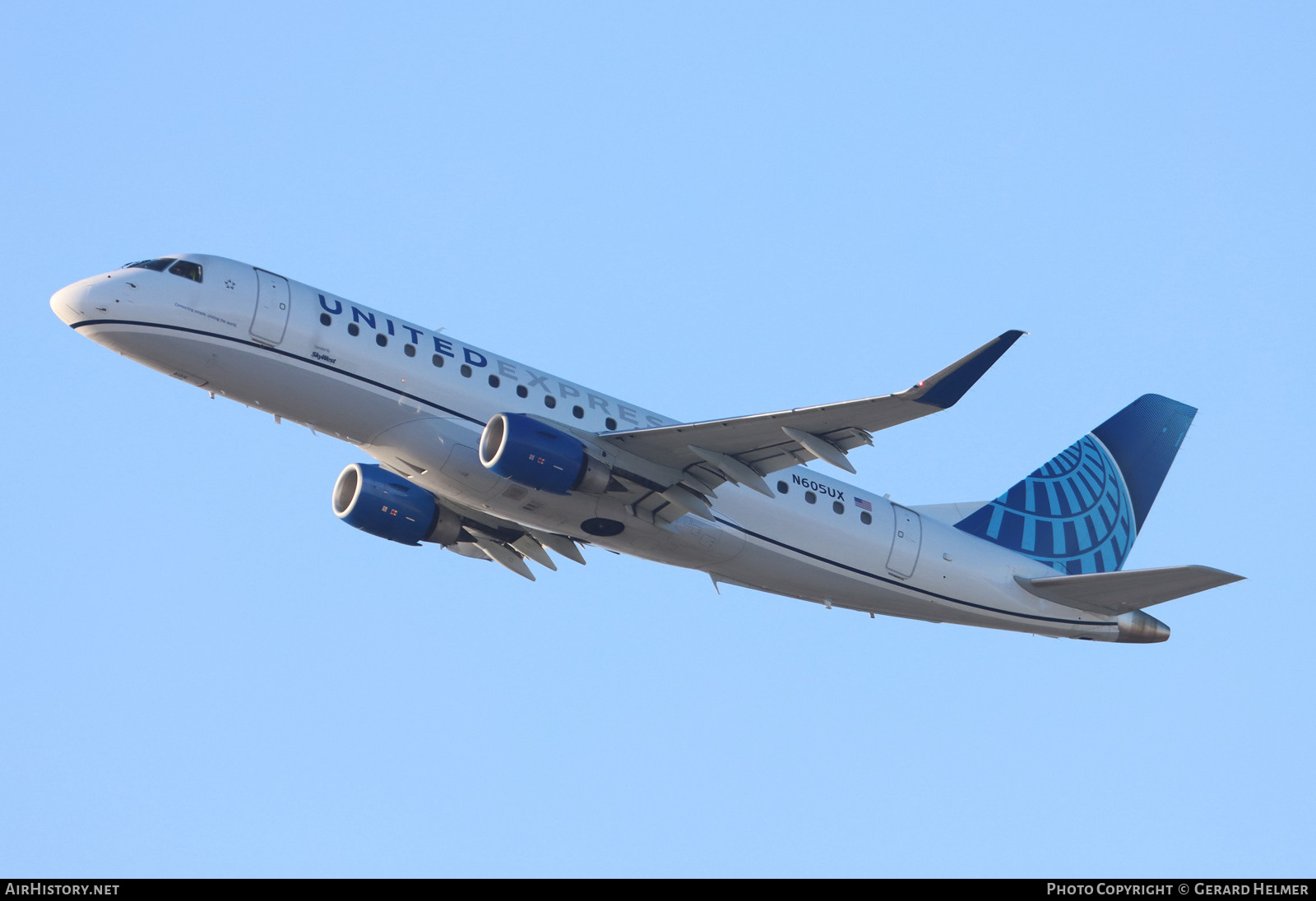 Aircraft Photo of N605UX | Embraer 175LL (ERJ-170-200LL) | United Express | AirHistory.net #823920