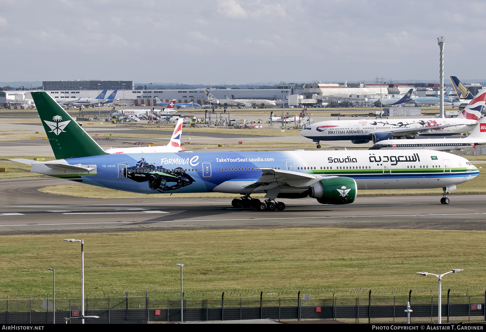 Aircraft Photo of HZ-AK43 | Boeing 777-300/ER | Saudia - Saudi Arabian Airlines | AirHistory.net #823928