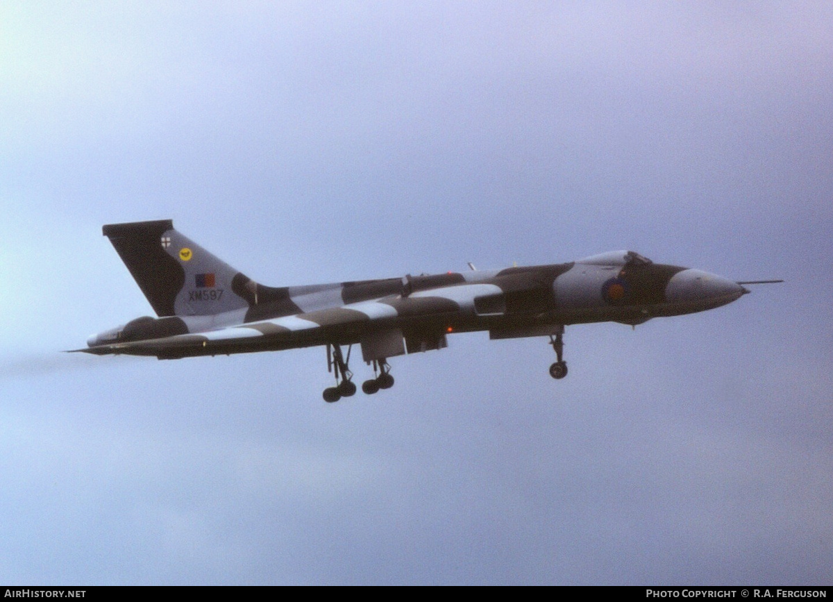 Aircraft Photo of XM597 | Avro 698 Vulcan B.2 | UK - Air Force | AirHistory.net #823954