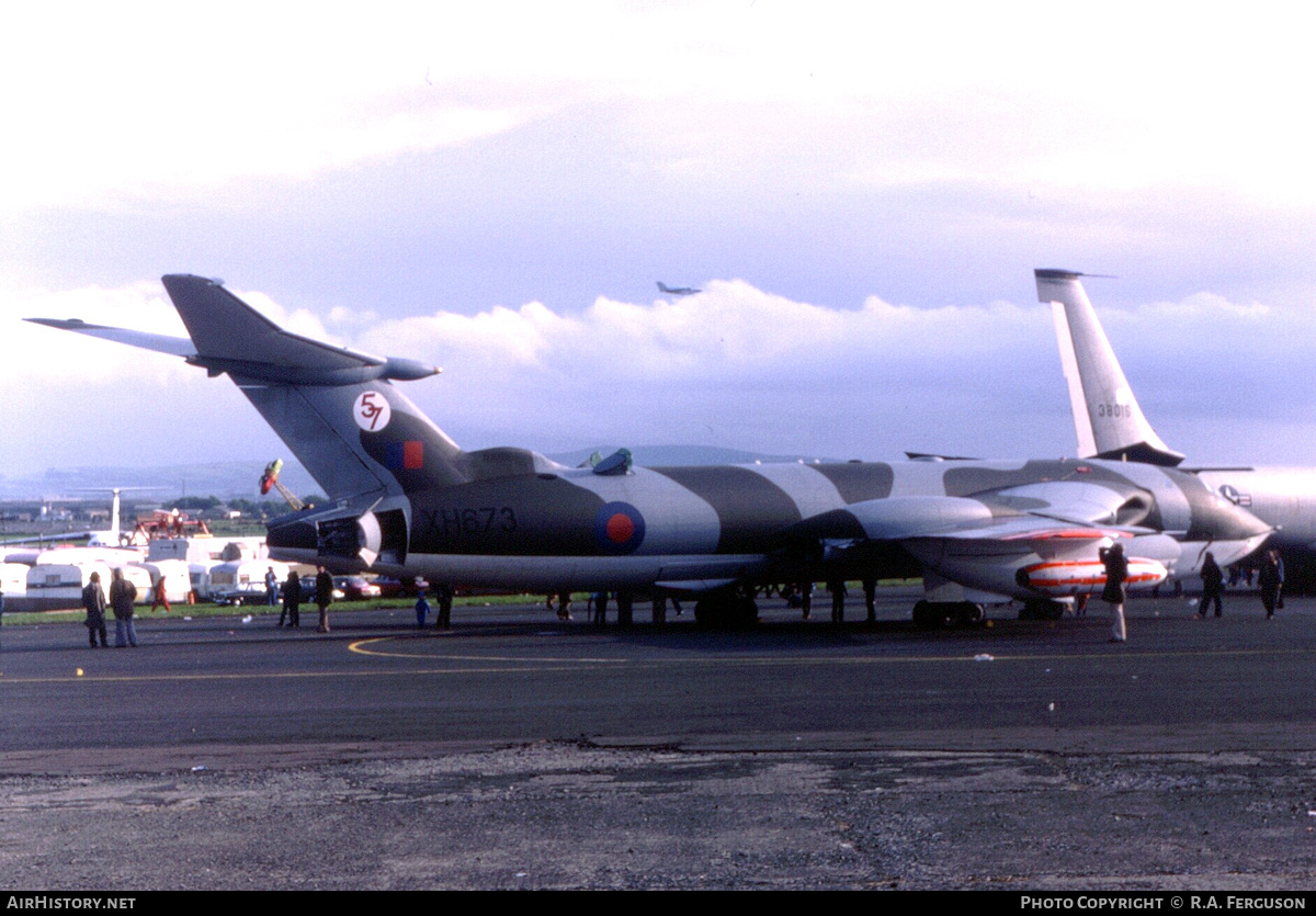 Aircraft Photo of XH673 | Handley Page HP-80 Victor K2 | UK - Air Force | AirHistory.net #823960