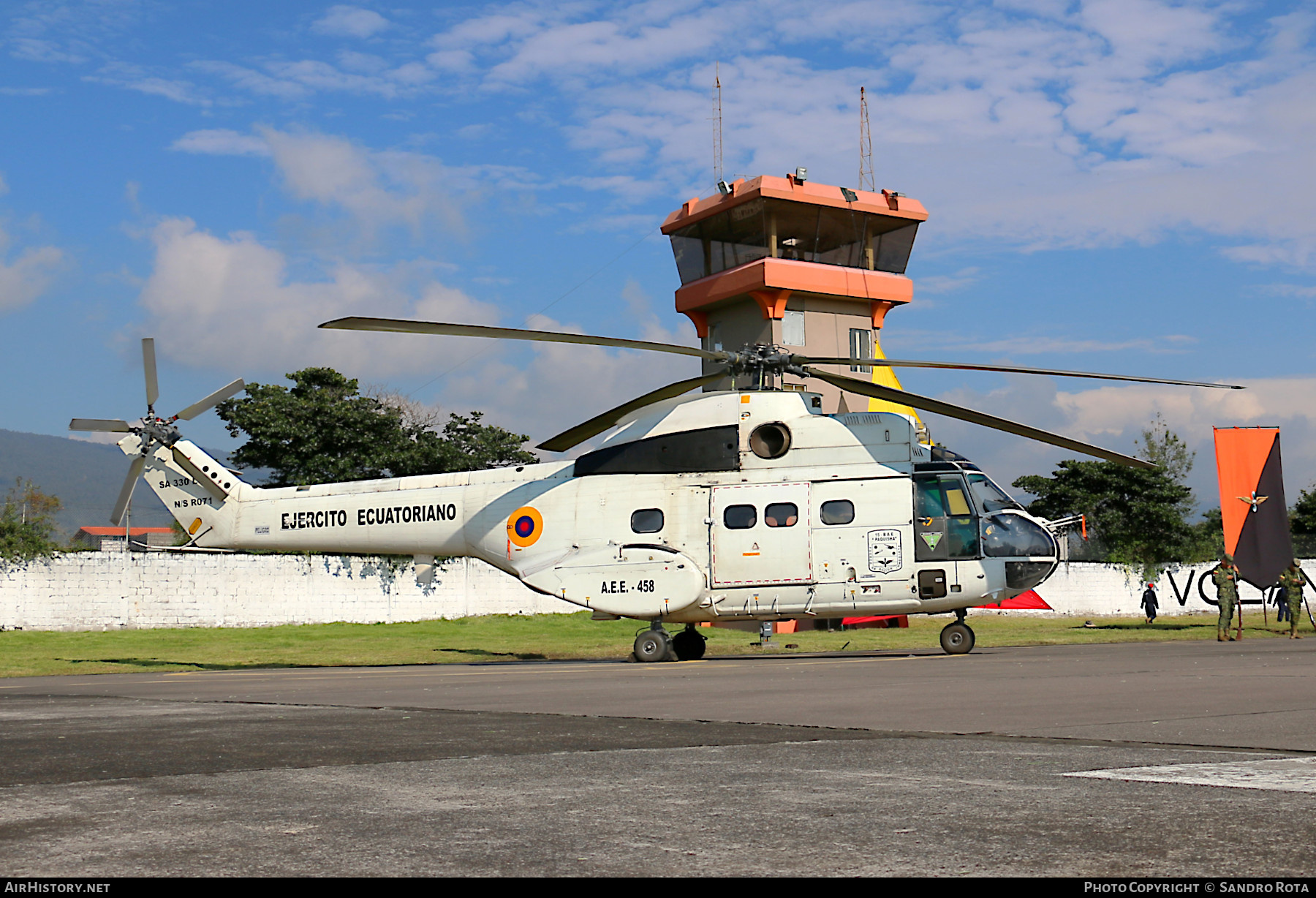Aircraft Photo of AEE-458 | Aerospatiale IAR-330L Puma | Ecuador - Army | AirHistory.net #823971