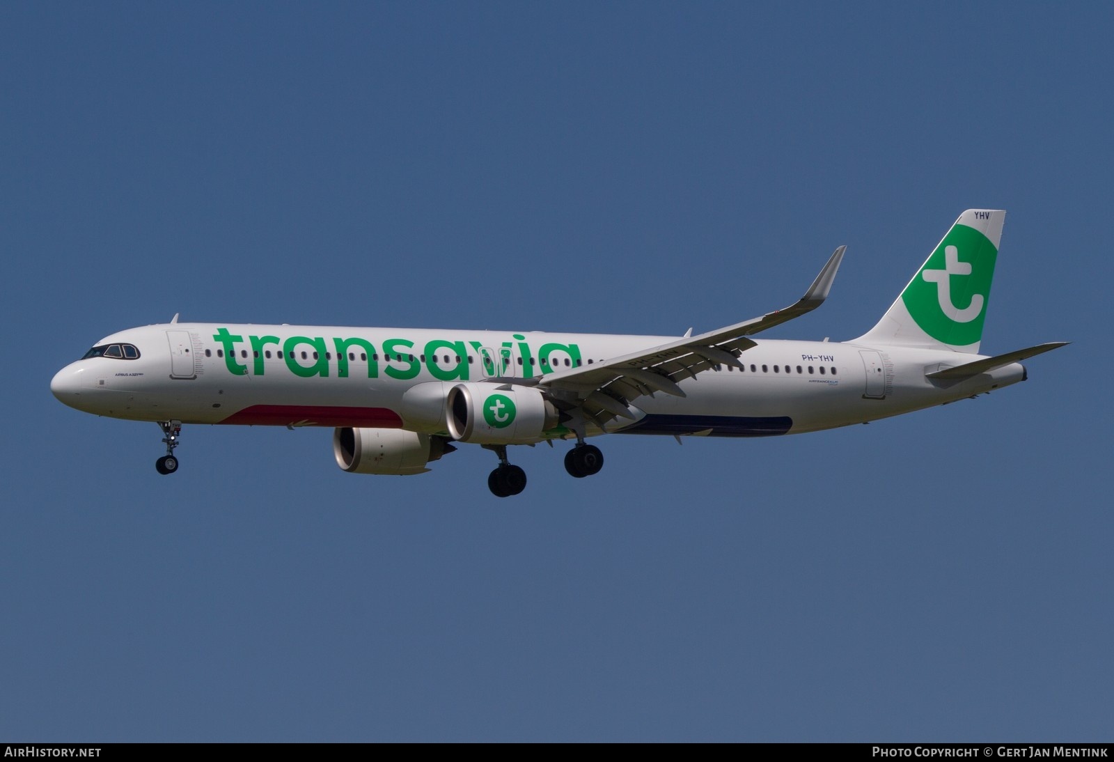 Aircraft Photo of PH-YHV | Airbus A321-251NX | Transavia | AirHistory.net #824102
