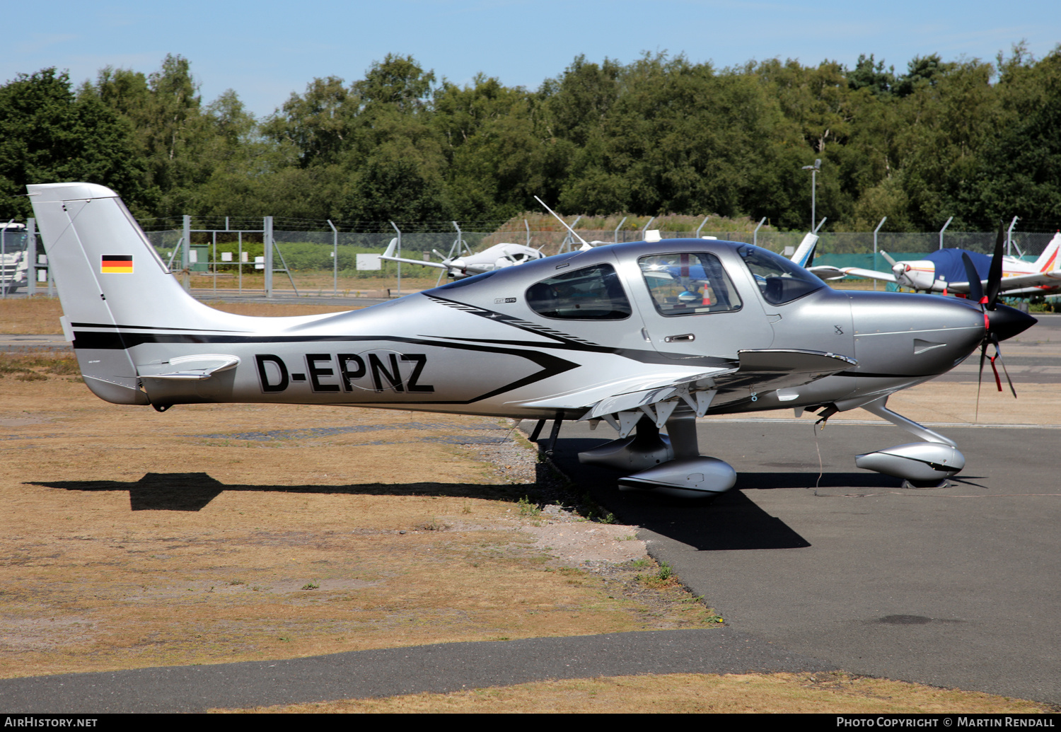 Aircraft Photo of D-EPNZ | Cirrus SR-22T G7-GTS | AirHistory.net #824169