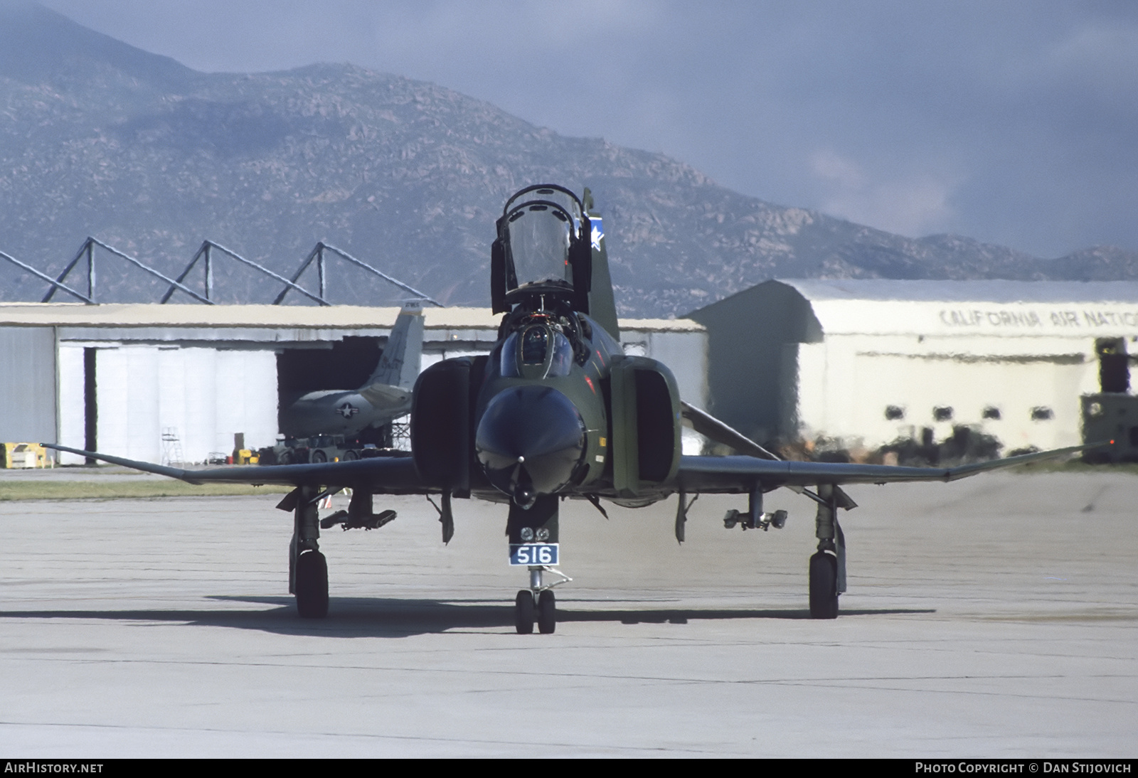 Aircraft Photo of 63-7516 / AF63-516 | McDonnell F-4C Phantom II | USA - Air Force | AirHistory.net #824317