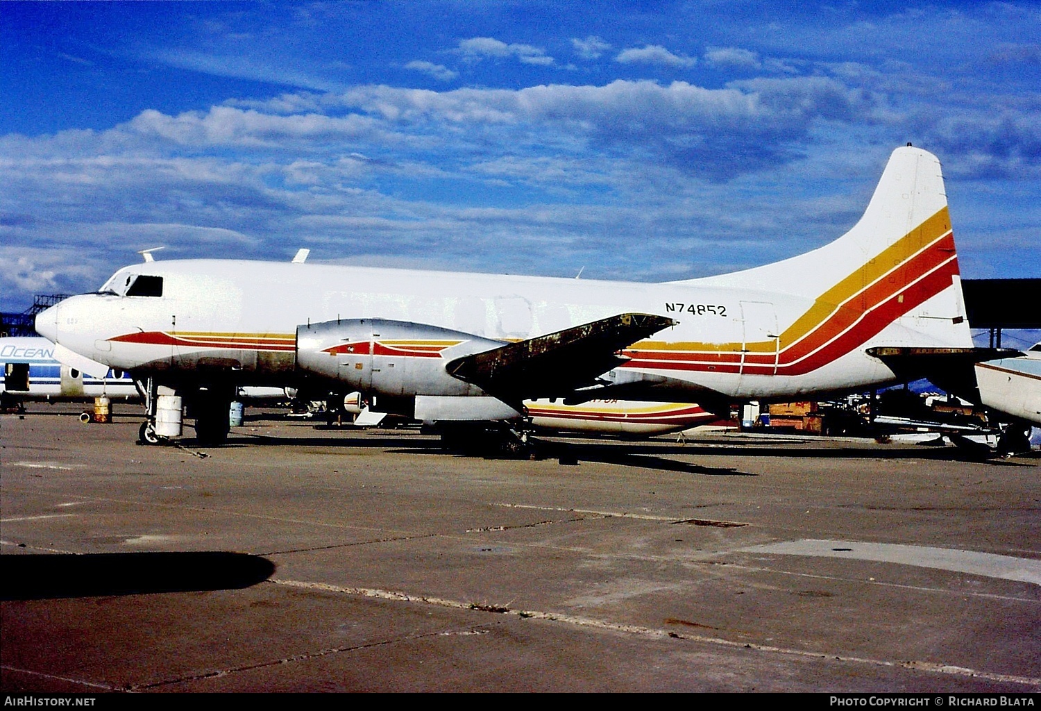 Aircraft Photo of N74852 | Convair 600 | Wright Air Lines | AirHistory.net #824332