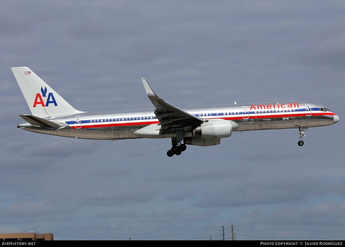 Aircraft Photo of N640A | Boeing 757-223 | American Airlines | AirHistory.net #824353