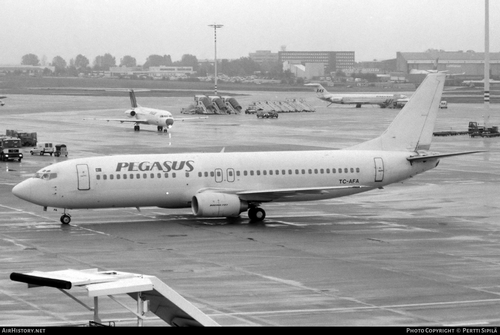Aircraft Photo of TC-AFA | Boeing 737-4Q8 | Pegasus Airlines | AirHistory.net #824376