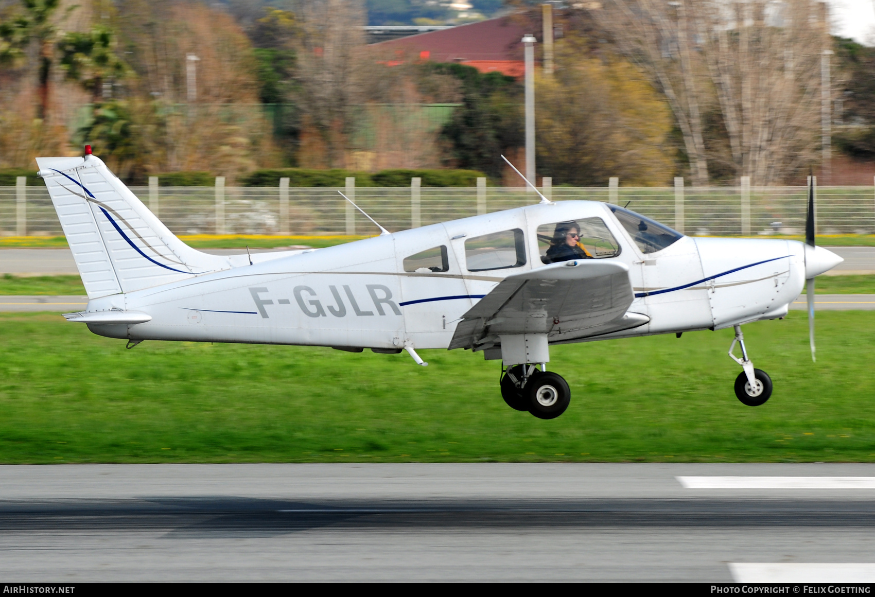 Aircraft Photo of F-GJLR | Piper PA-28-161 Warrior II | AirHistory.net #824428