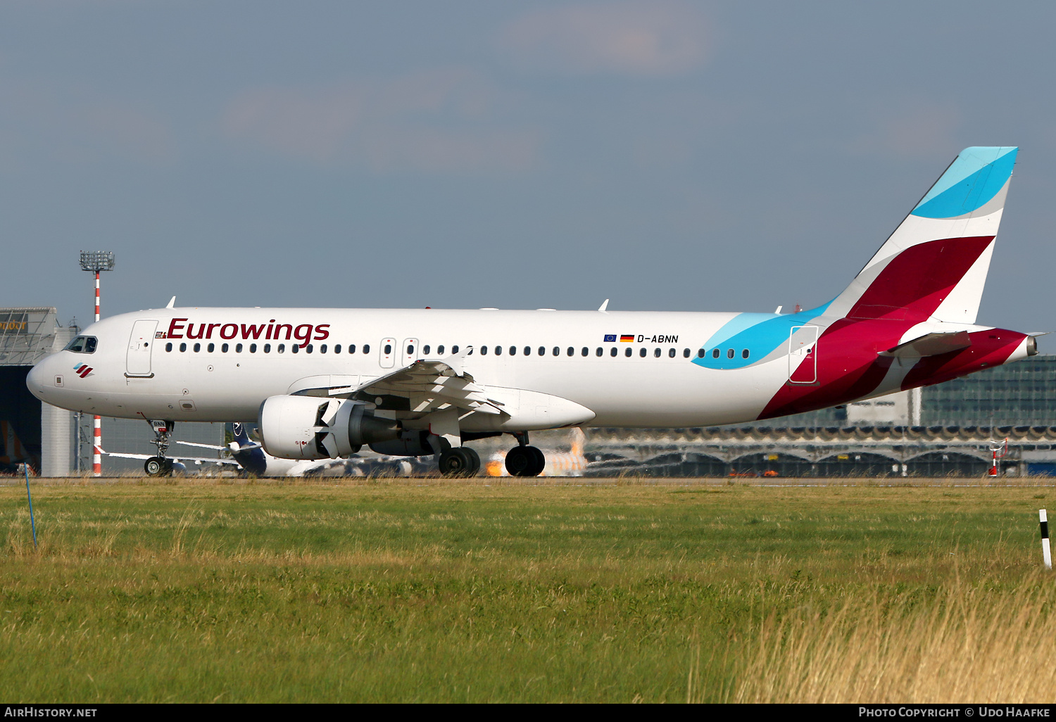 Aircraft Photo of D-ABNN | Airbus A320-214 | Eurowings | AirHistory.net #824442