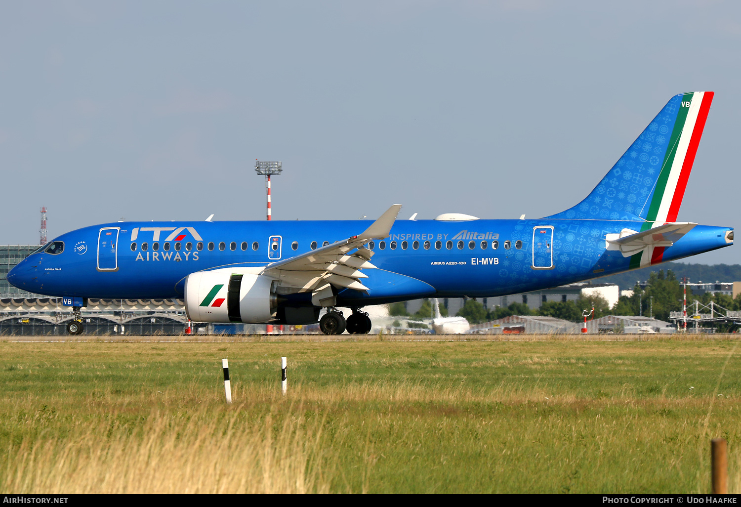 Aircraft Photo of EI-MVB | Airbus A220-100 (BD-500-1A10) | ITA Airways | AirHistory.net #824452