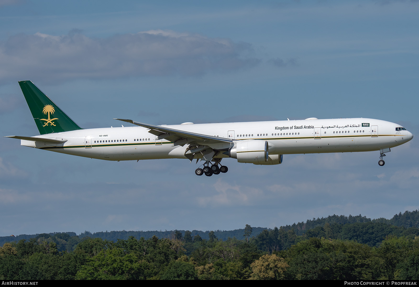 Aircraft Photo of HZ-HM5 | Boeing 777-3FG/ER | Kingdom of Saudi Arabia | AirHistory.net #824539