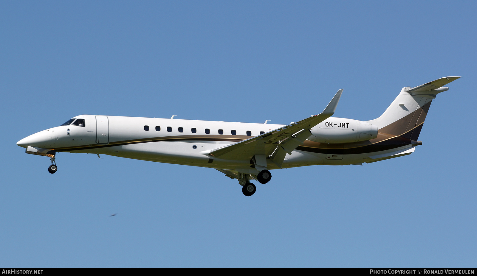 Aircraft Photo of OK-JNT | Embraer Legacy 600 (EMB-135BJ) | AirHistory.net #824600