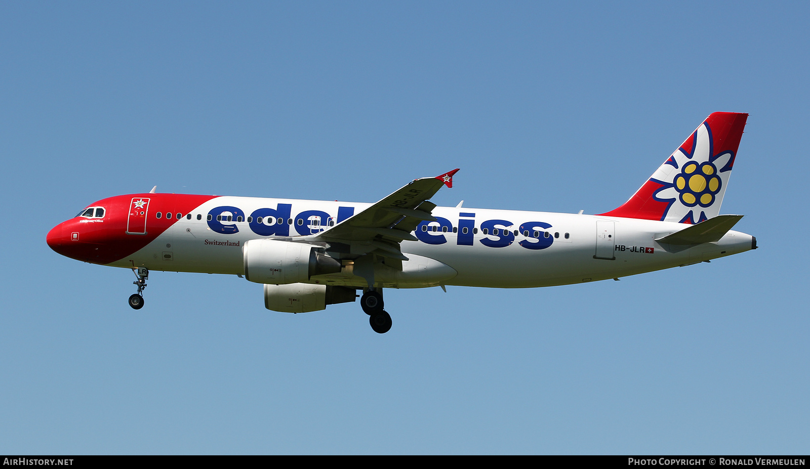 Aircraft Photo of HB-JLR | Airbus A320-214 | Edelweiss Air | AirHistory.net #824624