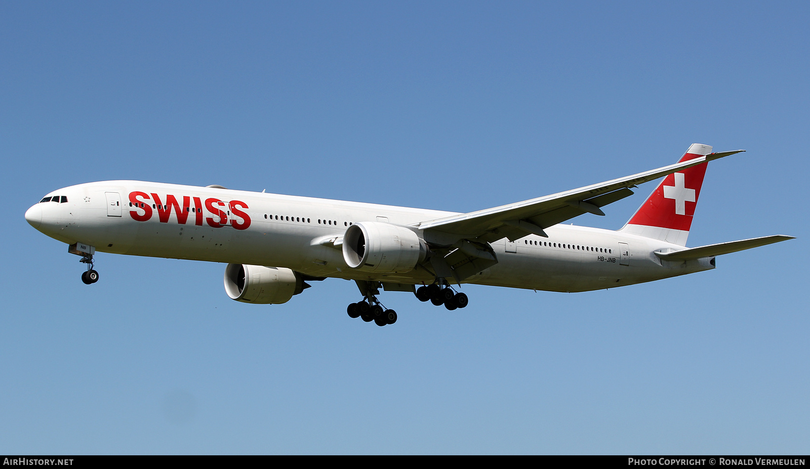 Aircraft Photo of HB-JNB | Boeing 777-3DE/ER | Swiss International Air Lines | AirHistory.net #824626