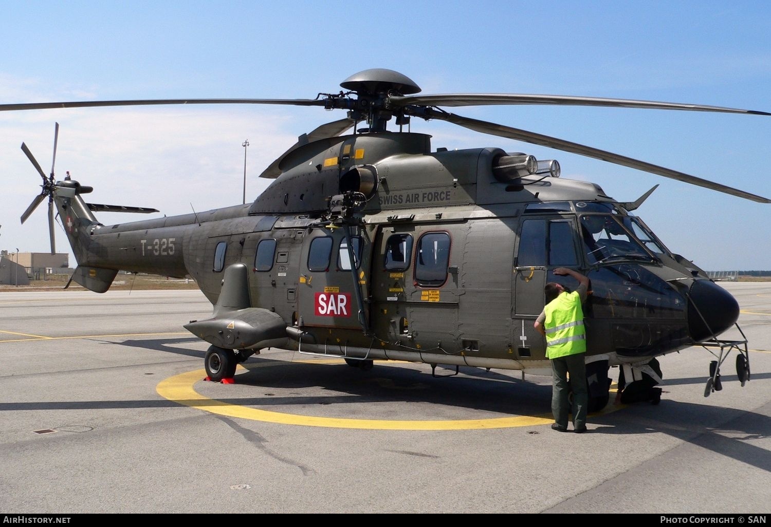 Aircraft Photo of T-325 | Aerospatiale TH89 Super Puma (AS-332M1) | Switzerland - Air Force | AirHistory.net #824631