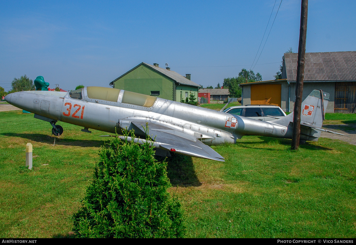 Aircraft Photo of 321 | PZL-Mielec TS-11 Iskra bis | AirHistory.net #824650