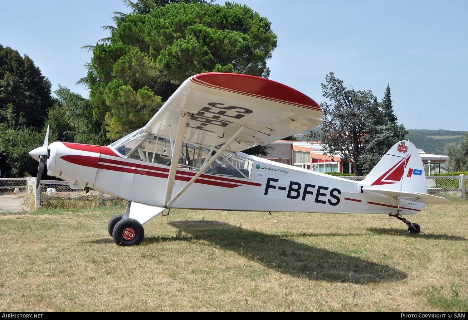 Aircraft Photo of F-BFES | Piper PA-18A-150 Super Cub | Aéro Club de l'Ardèche | AirHistory.net #824690