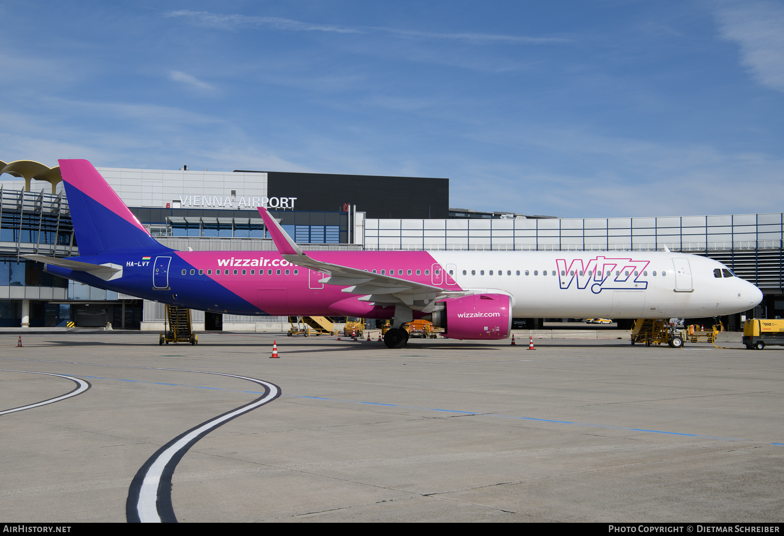 Aircraft Photo of HA-LVY | Airbus A321-271NX | Wizz Air | AirHistory.net #824753